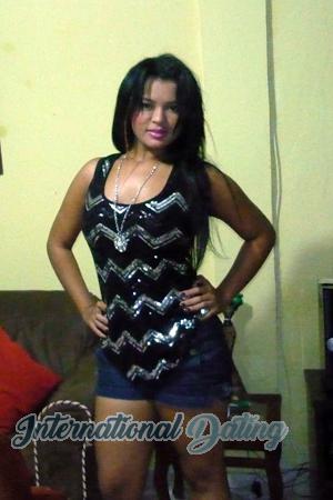 150273 - Yislaine Age: 34 - Colombia