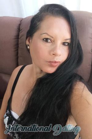 161824 - Andrea Age: 48 - Costa Rica