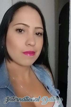 167047 - Yecenia Age: 44 - Colombia