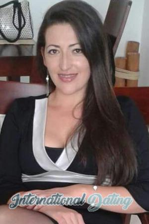 173363 - Yasmin Age: 44 - Colombia