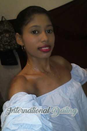 175041 - Julieth Age: 31 - Colombia