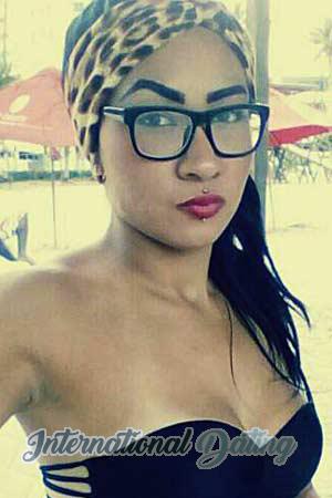 175043 - Carolina Age: 32 - Colombia