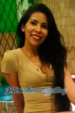 175632 - Suzane Age: 39 - Colombia