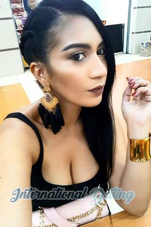 176235 - Margaret Age: 38 - Colombia