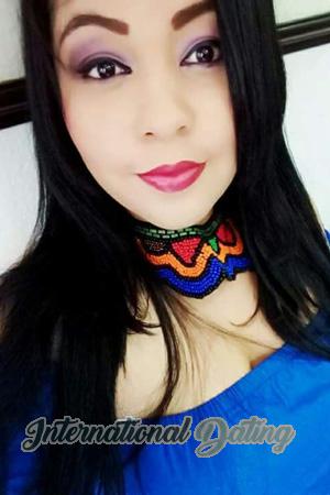 176251 - Monica Age: 33 - Colombia