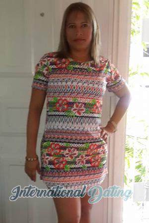 177102 - Nohemi Age: 44 - Colombia
