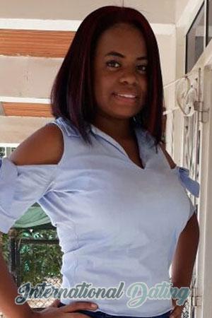 180632 - Andrea Age: 29 - Colombia