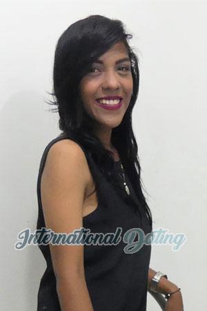 182807 - Keren Age: 27 - Colombia