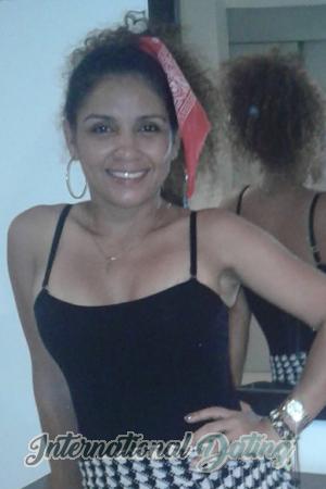184243 - Rosanna Age: 46 - Colombia