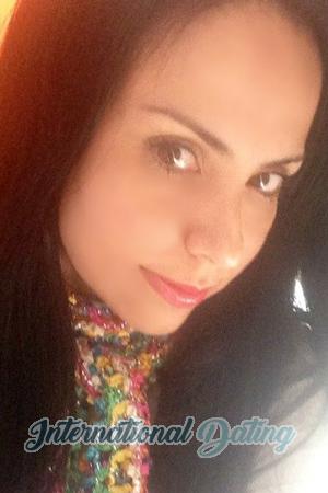 184439 - Sandra Age: 48 - Colombia