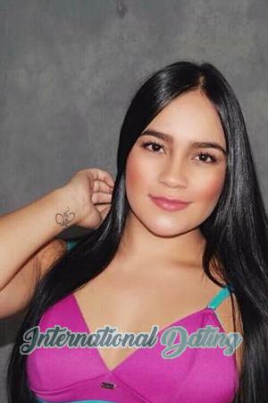185418 - Tatiana Age: 28 - Colombia
