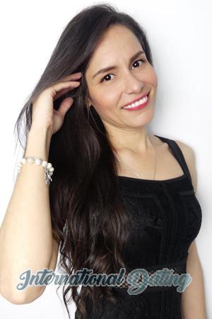 185868 - Doris Age: 47 - Colombia