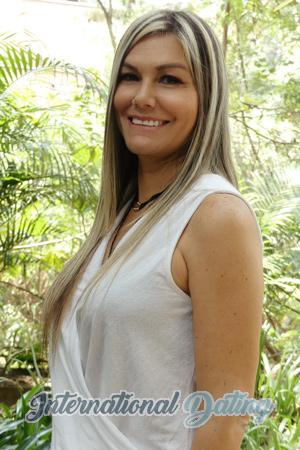 192202 - Claudia Age: 48 - Colombia