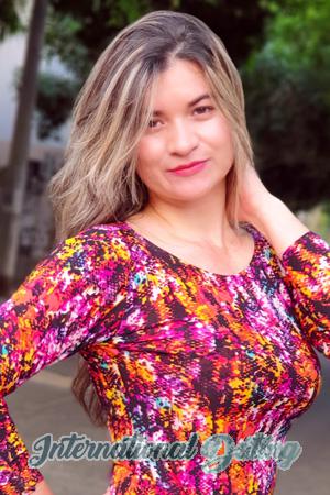 193928 - Adriana Age: 39 - Colombia
