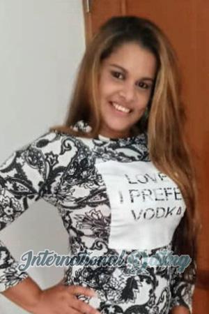 194373 - Yaima Age: 31 - Cuba