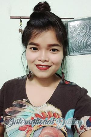 196322 - Benjaporn Age: 33 - Thailand