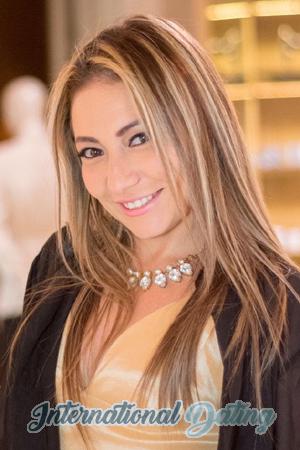 198513 - Jhohana Age: 40 - Colombia