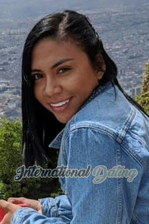 201129 - Estefany Age: 31 - Colombia