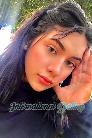 201722 - Gabriela Age: 23 - Colombia