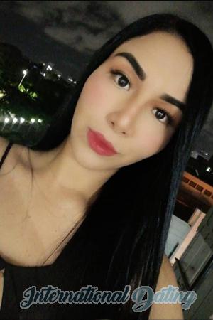 202299 - Daniella Age: 27 - Colombia