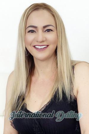 203847 - Silvia Age: 49 - Colombia