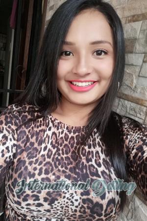 204021 - Tavy Age: 26 - Costa Rica