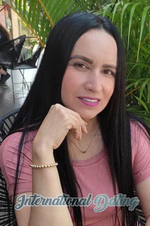 204198 - Jessenia Age: 49 - Colombia