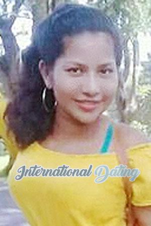 205097 - Silvia Age: 27 - Costa Rica