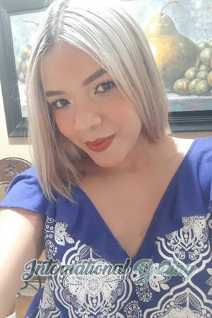 205747 - Yibeth Age: 30 - Colombia