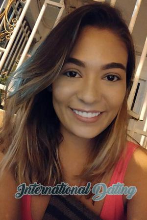 205915 - Liseth Age: 34 - Colombia