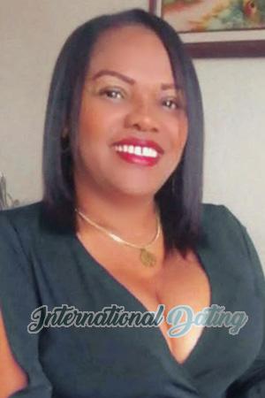 209835 - Yolanda Age: 59 - Costa Rica