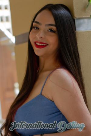210289 - Laura Age: 27 - Colombia