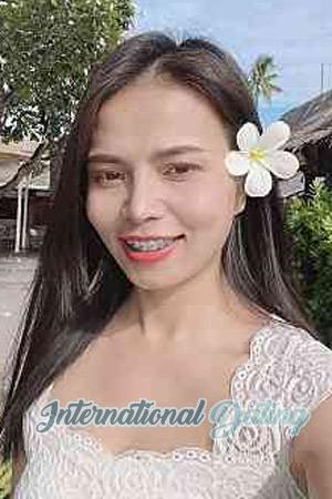 211068 - Arisa Age: 41 - Thailand