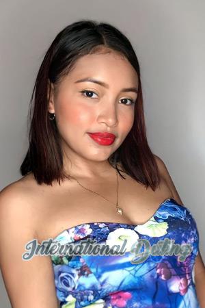 211257 - Jessenia Age: 27 - Colombia