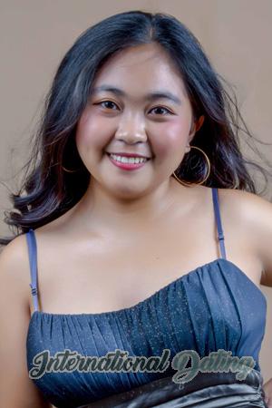 211732 - Chim Mhea Age: 21 - Philippines