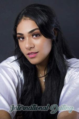 211862 - Alejandra Age: 27 - Colombia