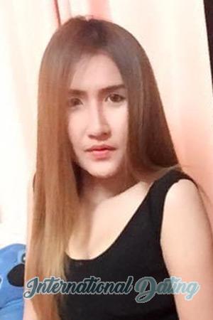 212082 - Chotika Age: 29 - Thailand