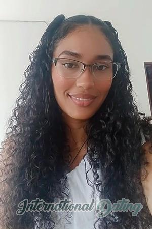 212143 - Vanessa Age: 32 - Colombia