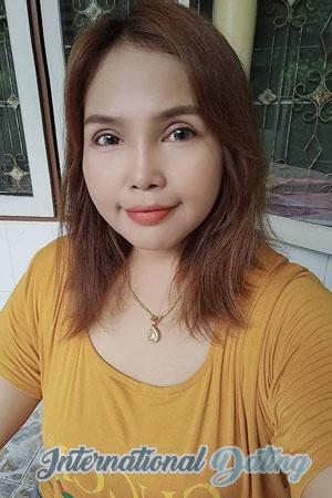 212684 - Anchittha Age: 45 - Thailand