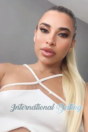 212755 - Camila Age: 28 - Colombia