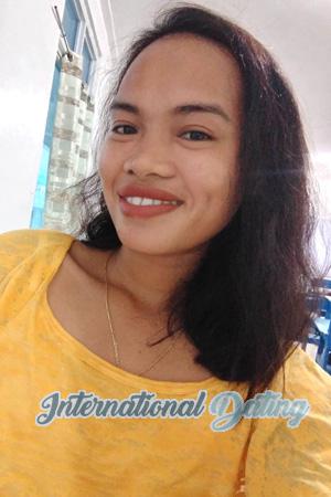 212778 - Luzminda Age: 30 - Philippines