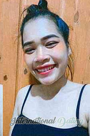 213070 - Chittarat Age: 30 - Thailand