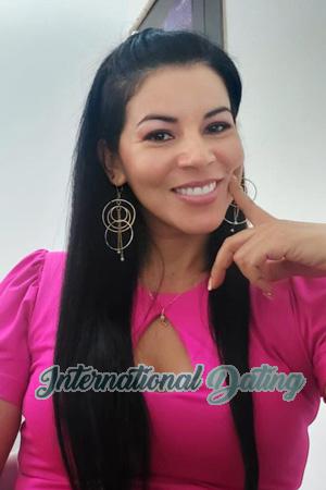 213620 - Angela Age: 45 - Colombia