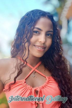 213877 - Martha Age: 22 - Colombia