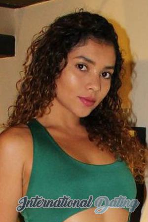 213953 - Fernanda Age: 30 - Costa Rica