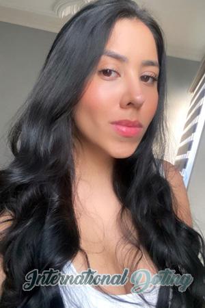 215359 - Liceth Age: 26 - Colombia