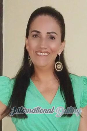 215402 - Helen Age: 47 - Costa Rica