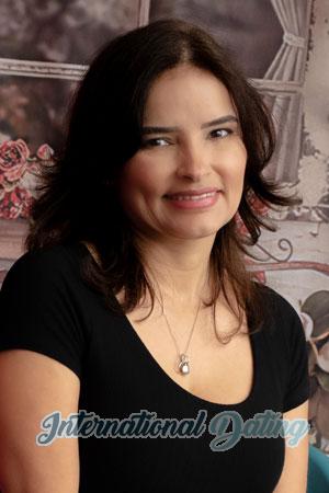 215745 - Tolia Age: 49 - Peru