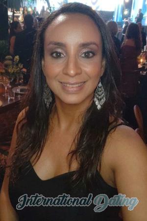 216013 - Jessica Age: 40 - Colombia