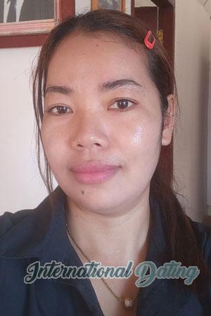 216733 - Sreynor Age: 40 - Cambodia